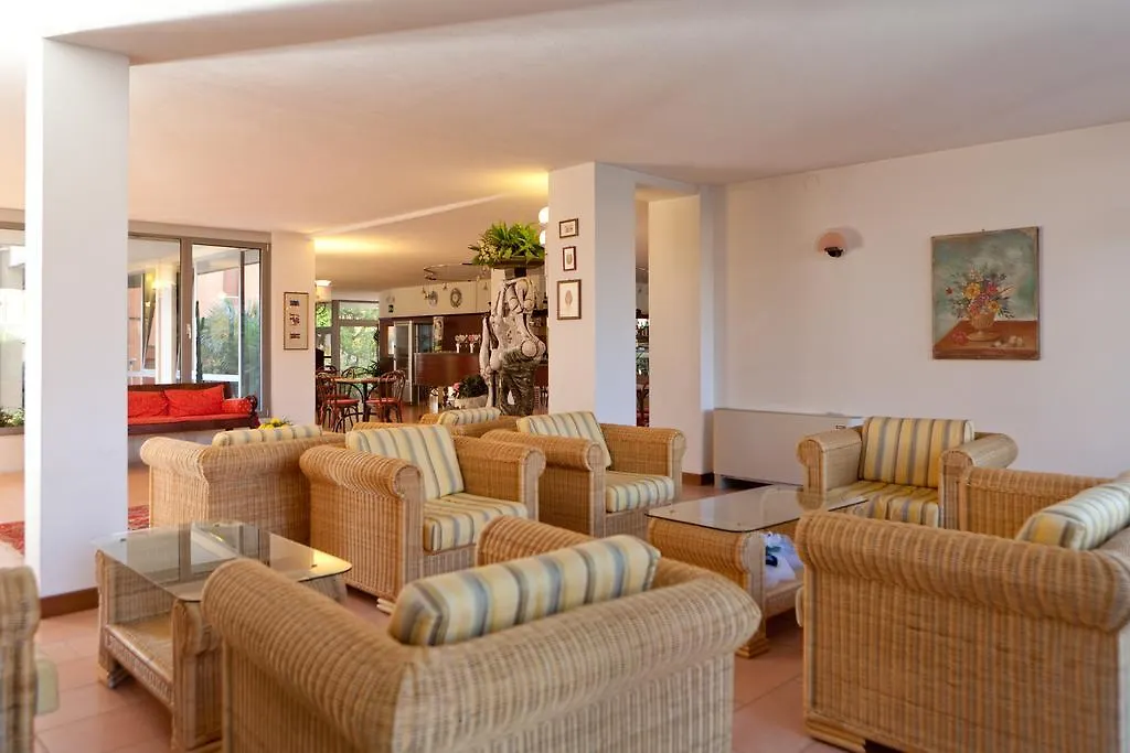 Hotel Idania Bardolino 3*,